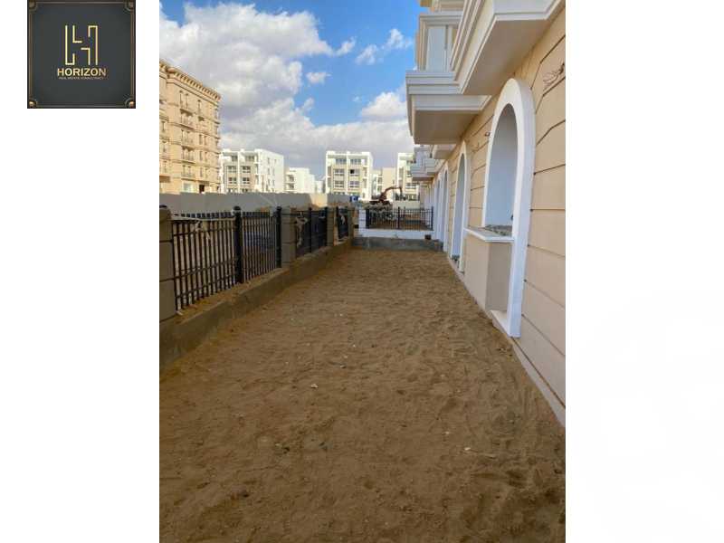 https://aqarmap.com.eg/ar/listing/6446000-for-sale-cairo-new-cairo-compounds-hyde-park-centre-ville-hyde-park