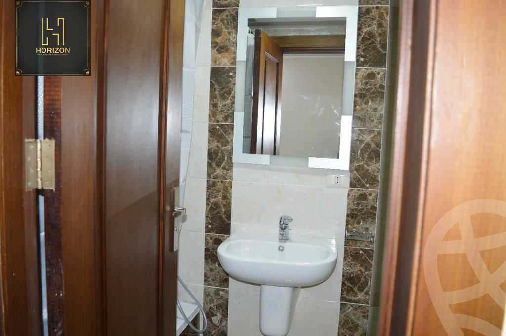 https://aqarmap.com.eg/en/listing/6452207-for-rent-cairo-new-cairo-compounds-nyoum-nyw-kyrw