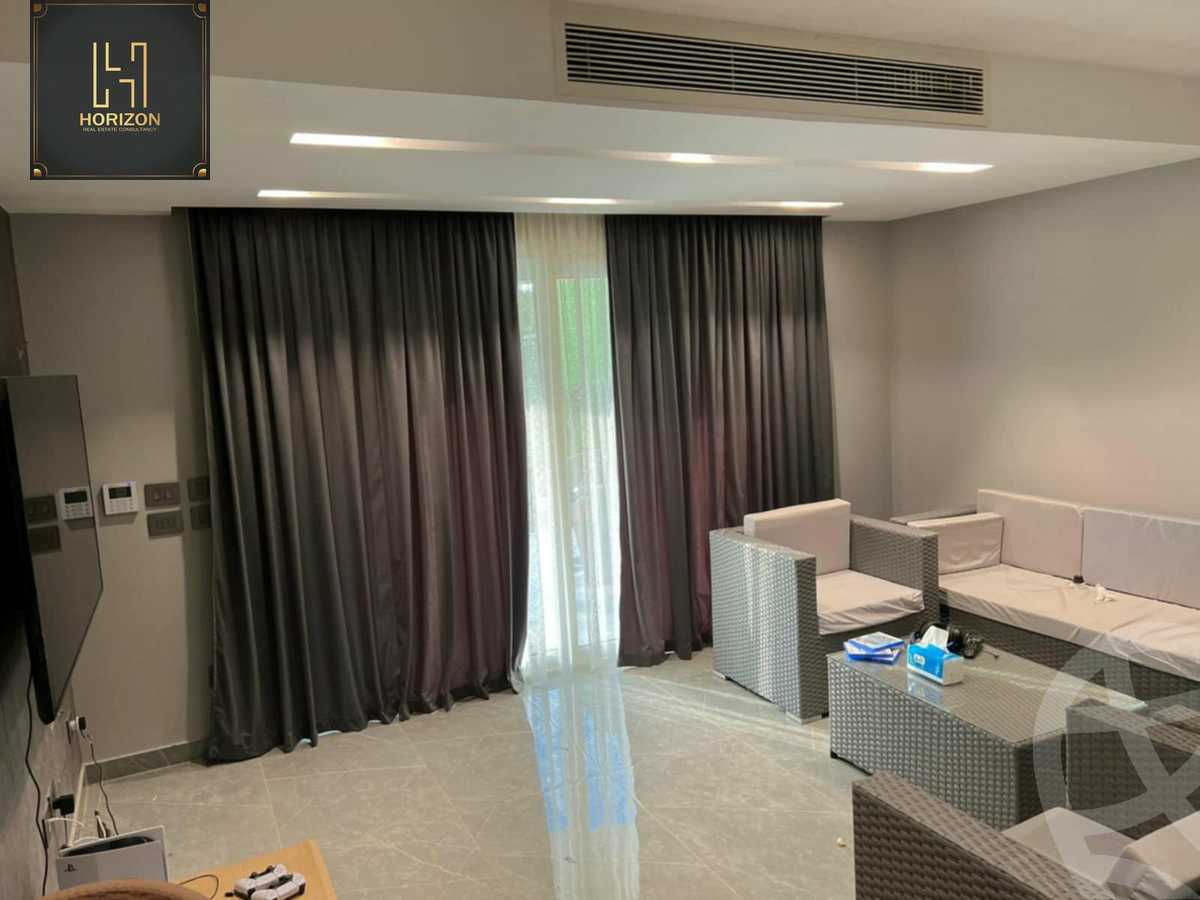https://aqarmap.com.eg/ar/listing/6456070-for-sale-cairo-new-cairo-compounds-mountain-view-hyde-park