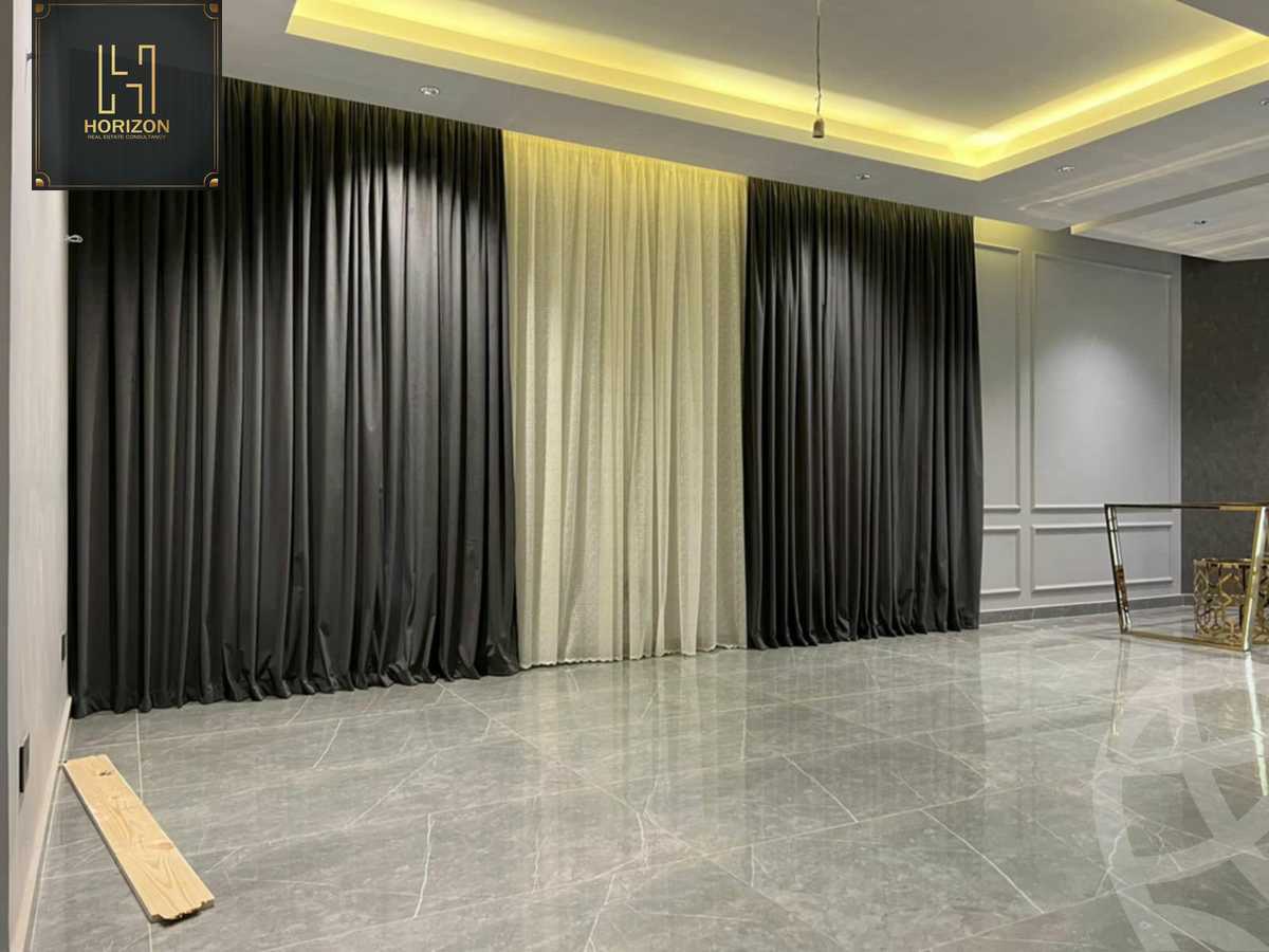 https://aqarmap.com.eg/ar/listing/6456070-for-sale-cairo-new-cairo-compounds-mountain-view-hyde-park
