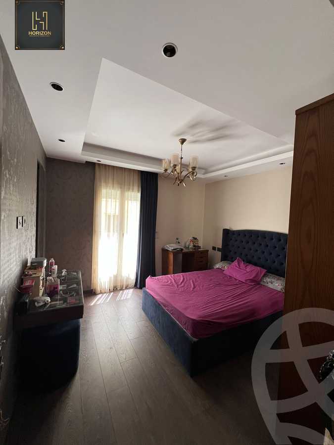 https://aqarmap.com.eg/ar/listing/6456070-for-sale-cairo-new-cairo-compounds-mountain-view-hyde-park