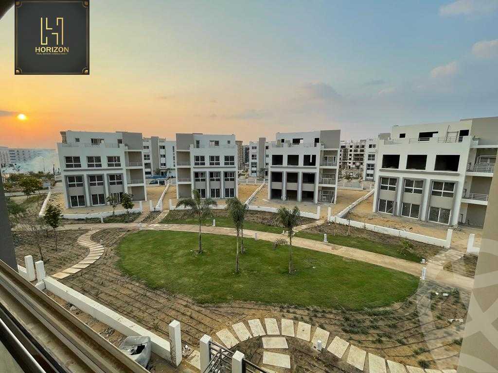 https://aqarmap.com.eg/en/listing/6476257-for-sale-cairo-new-cairo-compounds-hyde-park-cluster-1-hyde-park