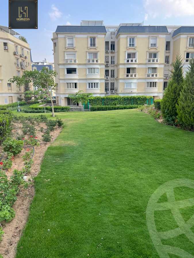 https://aqarmap.com.eg/en/listing/6485109-for-sale-cairo-new-cairo-compounds-mountain-view-hyde-park