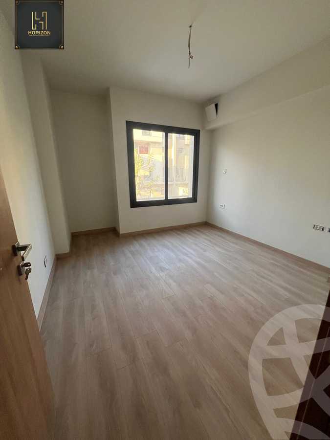 https://aqarmap.com.eg/en/listing/6505925-for-sale-cairo-el-shorouk-compounds-al-burouj-compound-imkan