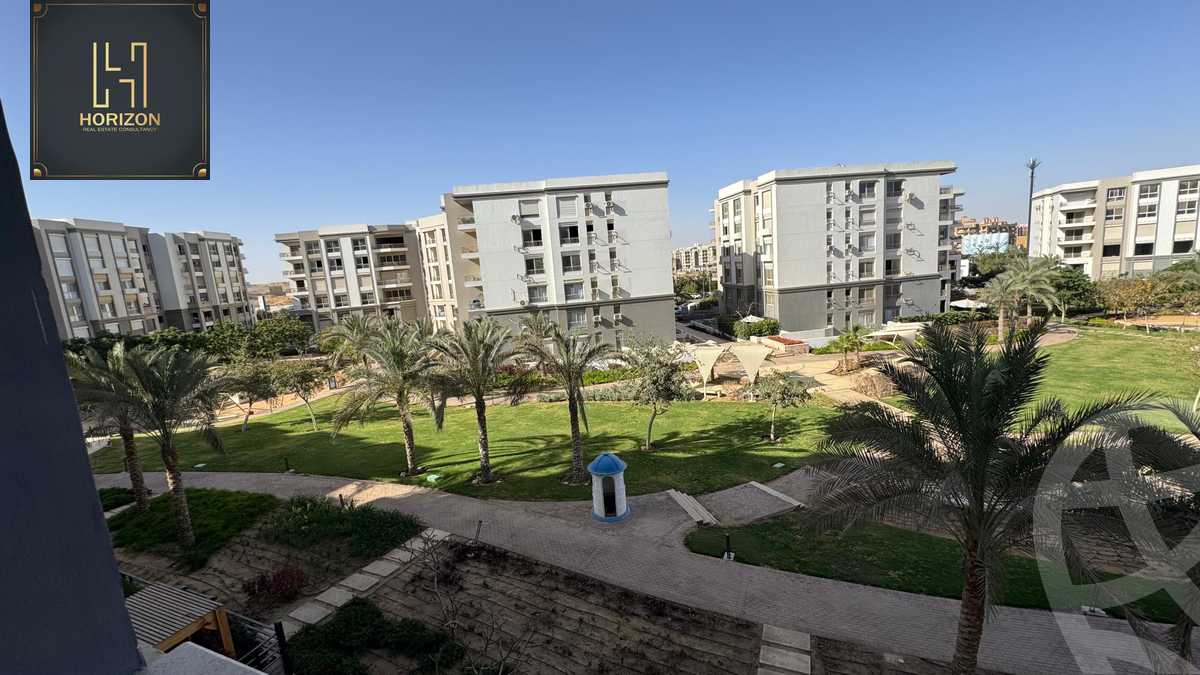 https://aqarmap.com.eg/en/listing/6518839-for-sale-cairo-new-cairo-compounds-hyde-park-park-corner-hyde-park