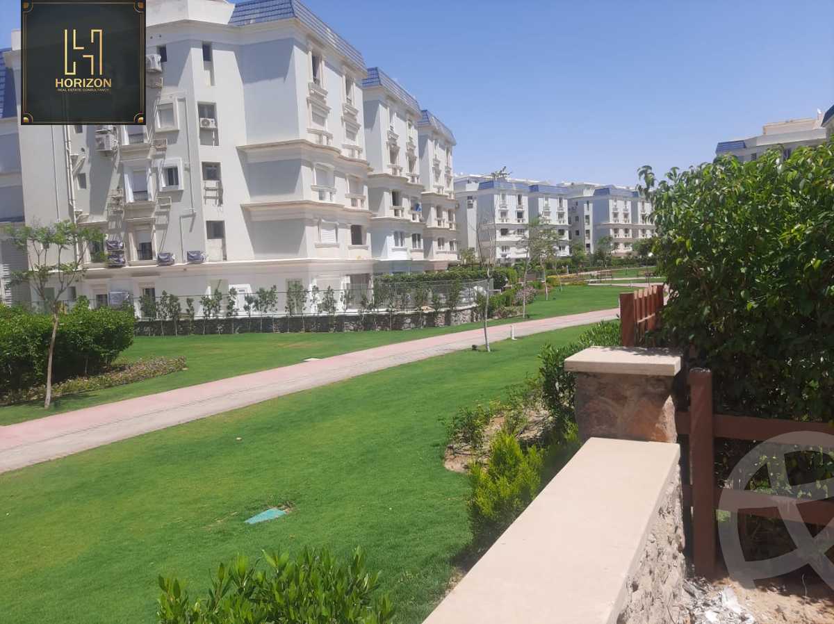 https://aqarmap.com.eg/ar/listing/6399540-for-sale-cairo-new-cairo-compounds-mountain-view-hyde-park