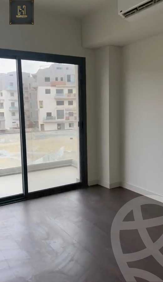 https://aqarmap.com.eg/ar/listing/6576996-for-rent-cairo-new-cairo-compounds-villette-kmbwnd-sky-kwndwz-swdyk-villette
