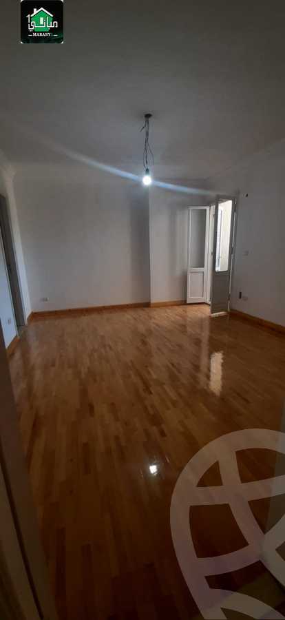https://aqarmap.com.eg/ar/listing/3890362-for-sale-alexandria-kafr-abdo-shr-lsyd-skyn-bnt-lhsyn