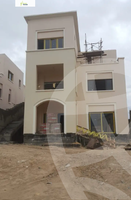 https://aqarmap.com.eg/ar/listing/5878832-for-sale-cairo-mokattam-compounds-uptown-cairo
