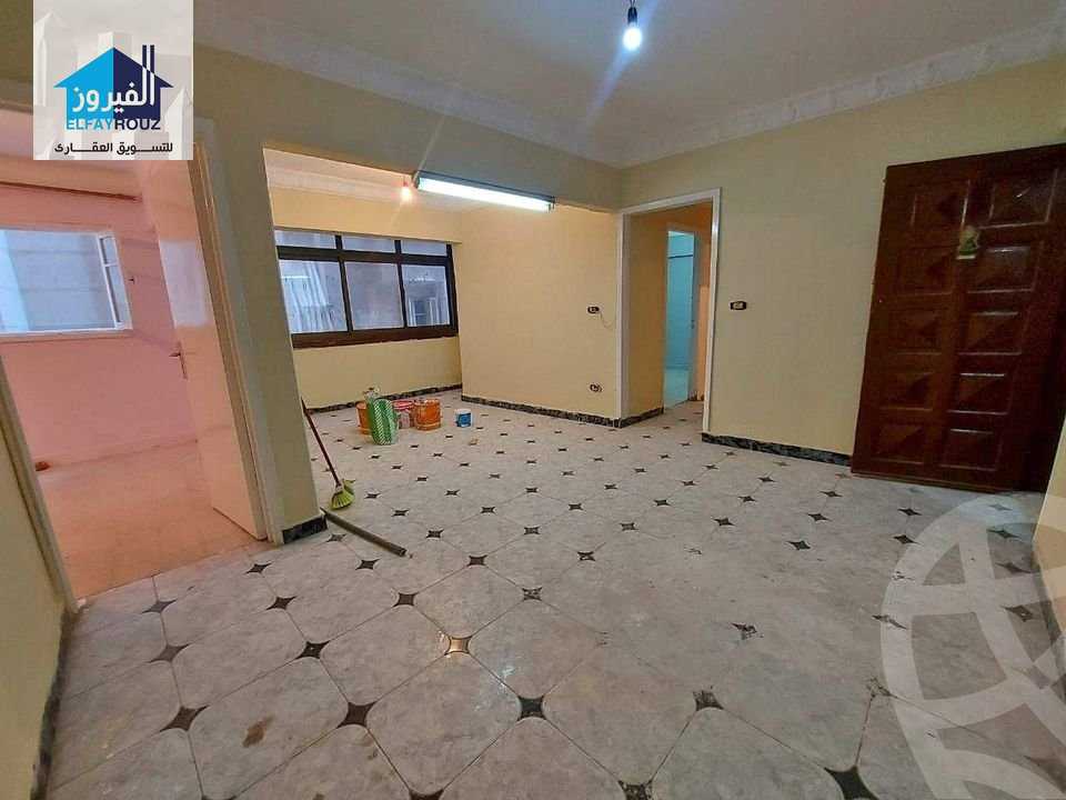 https://aqarmap.com.eg/en/listing/4806949-for-sale-alexandria-ganaklis-shr-bw-qyr-tryq-lhry