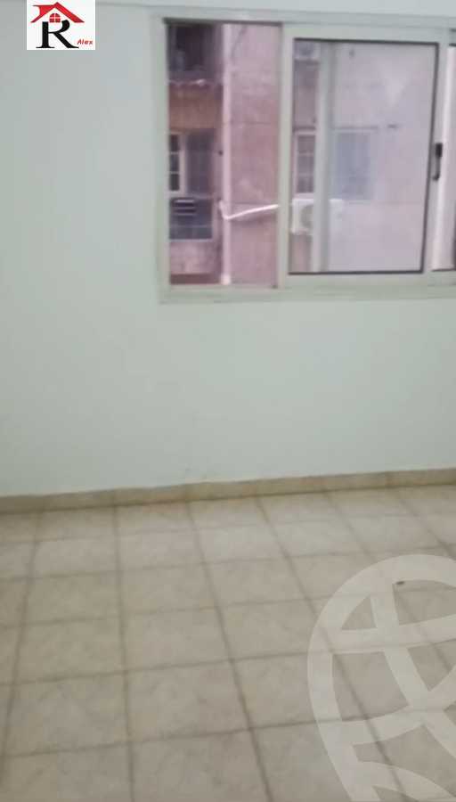 https://aqarmap.com.eg/ar/listing/4264305-for-rent-alexandria-el-seyouf-mostafa-kamel-st