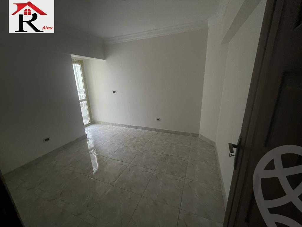https://aqarmap.com.eg/en/listing/4331616-for-sale-alexandria-el-seyouf-mostafa-kamel-st