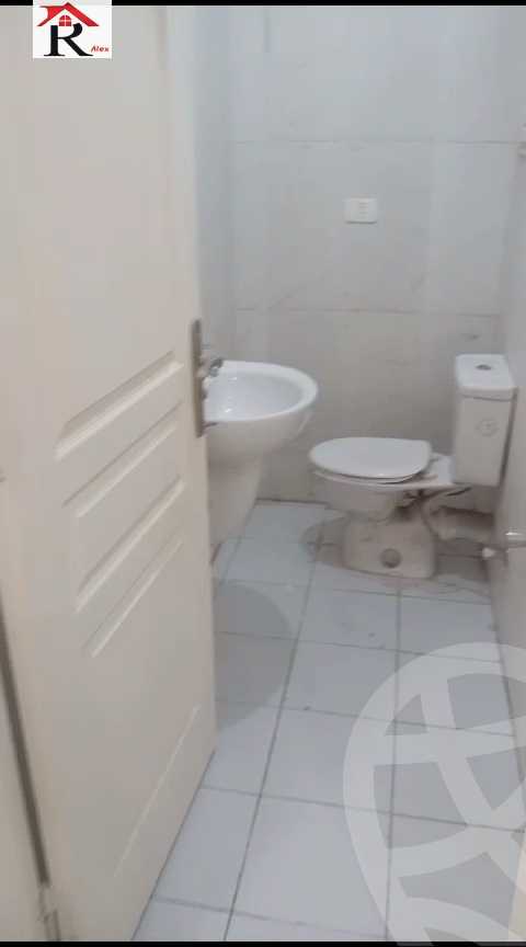 https://aqarmap.com.eg/en/listing/4358046-for-sale-alexandria-el-seyouf-mostafa-kamel-st