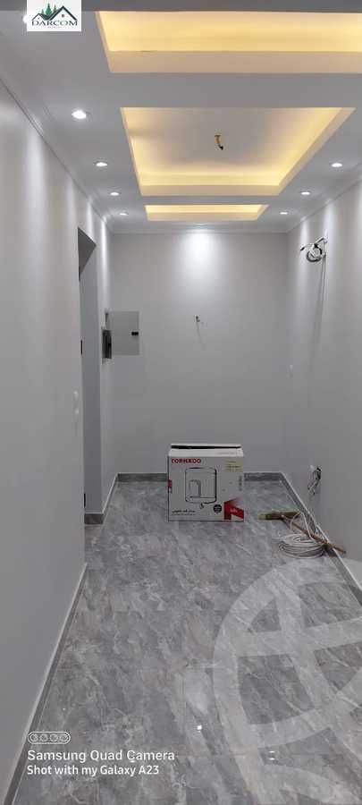 https://aqarmap.com.eg/ar/listing/3650032-for-rent-cairo-new-cairo-compounds-azad