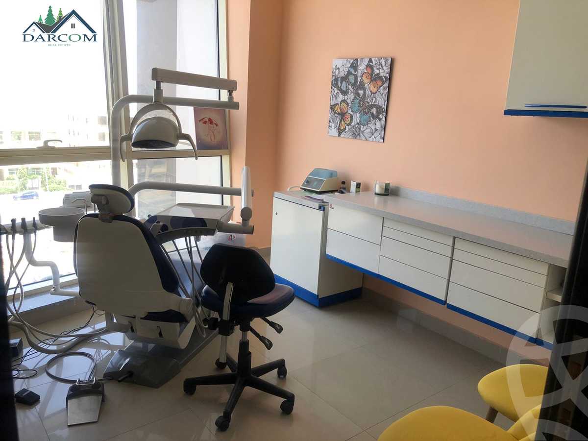 https://aqarmap.com.eg/ar/listing/3862791-for-rent-cairo-new-cairo-compounds-kyrw-mydykl-sntr-lm-dy-jrwb