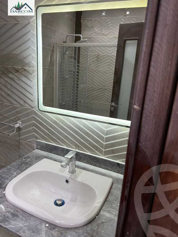 https://aqarmap.com.eg/ar/listing/3881887-for-rent-cairo-new-cairo-compounds-lakeview-residence