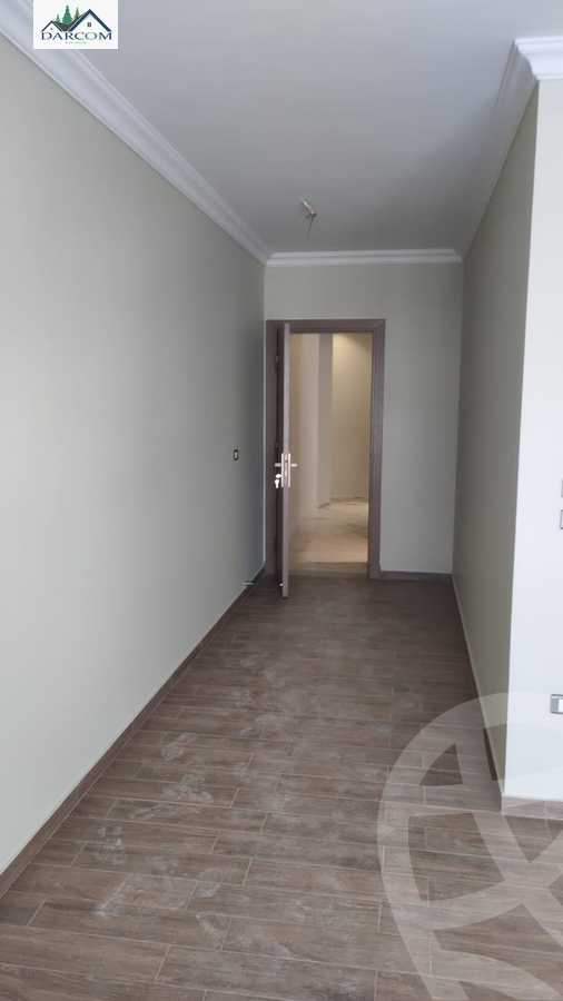 https://aqarmap.com.eg/en/listing/4030628-for-rent-cairo-new-cairo-compounds-mountain-view-hyde-park