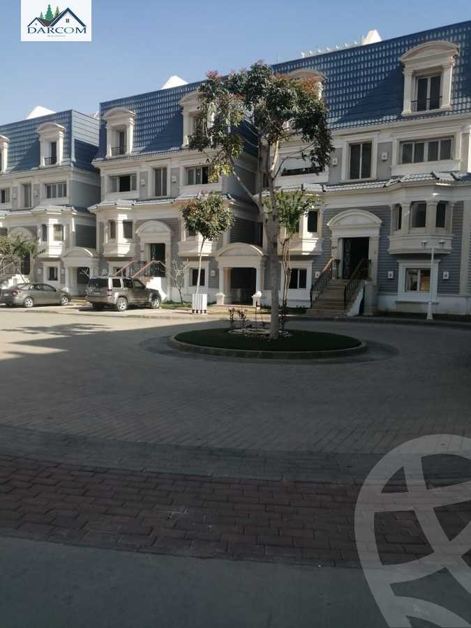 https://aqarmap.com.eg/en/listing/4038762-for-sale-cairo-new-cairo-compounds-mountain-view-hyde-park