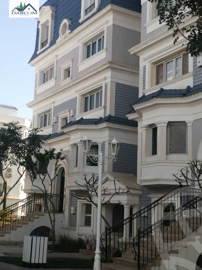 https://aqarmap.com.eg/en/listing/4038762-for-sale-cairo-new-cairo-compounds-mountain-view-hyde-park