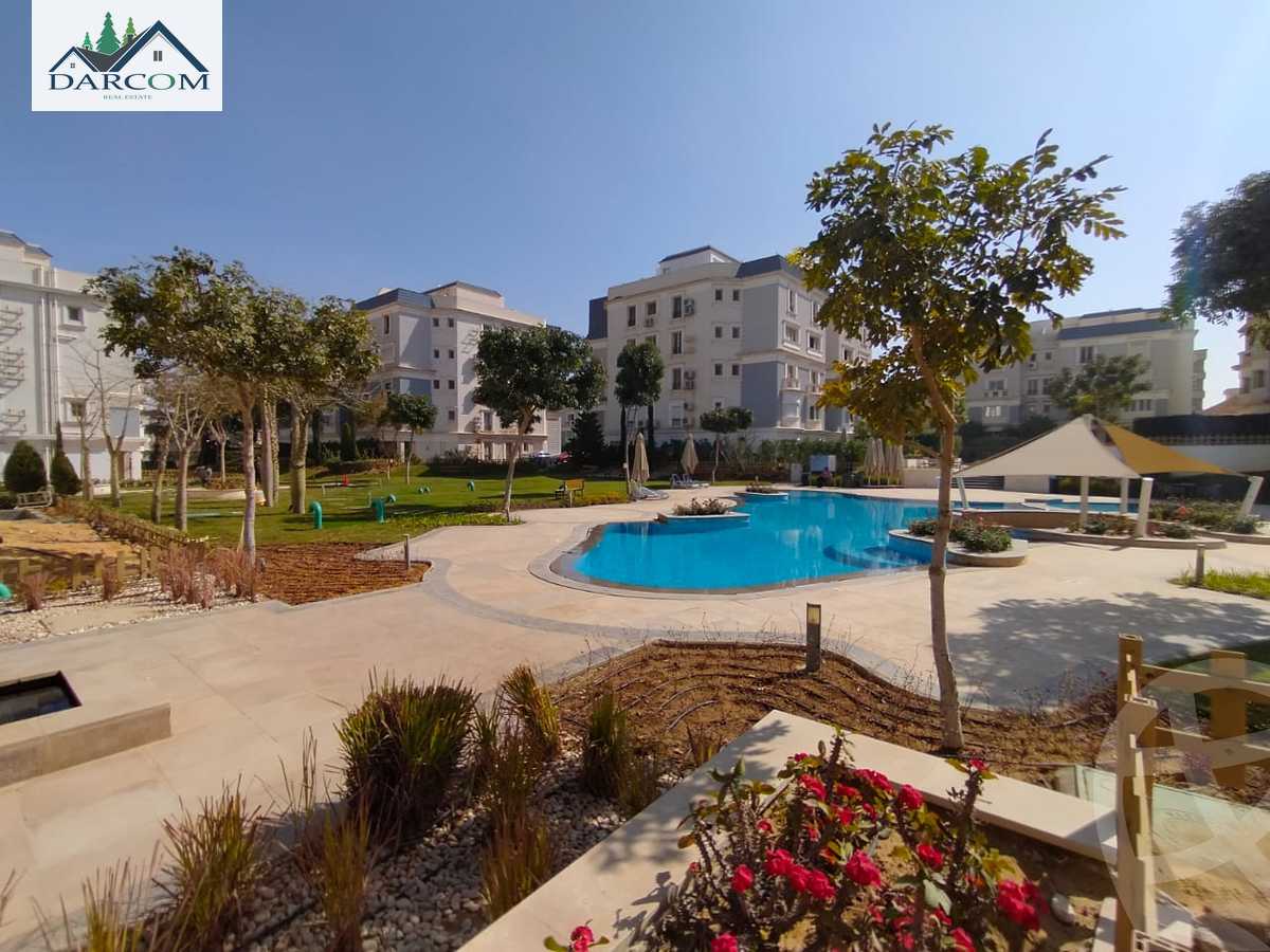 https://aqarmap.com.eg/en/listing/4038762-for-sale-cairo-new-cairo-compounds-mountain-view-hyde-park