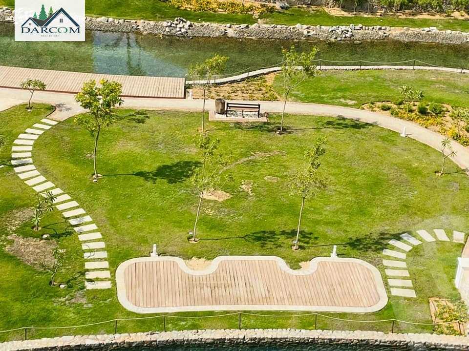 https://aqarmap.com.eg/en/listing/4038766-for-sale-cairo-new-cairo-compounds-mountain-view-hyde-park