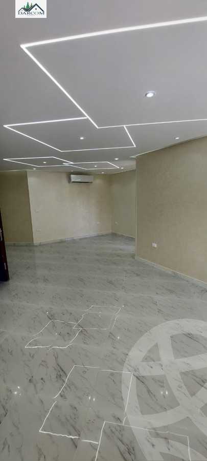 https://aqarmap.com.eg/ar/listing/4043364-for-rent-cairo-new-cairo-compounds-mountain-view-hyde-park