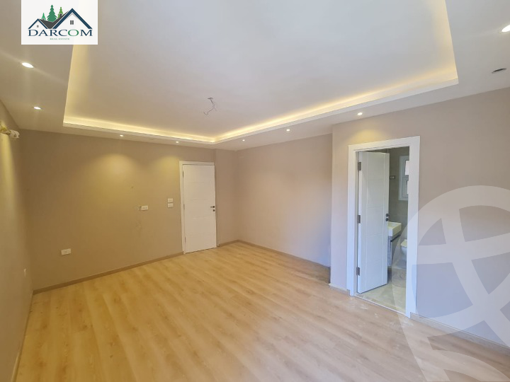 https://aqarmap.com.eg/en/listing/4051070-for-rent-cairo-new-cairo-compounds-mountain-view-hyde-park