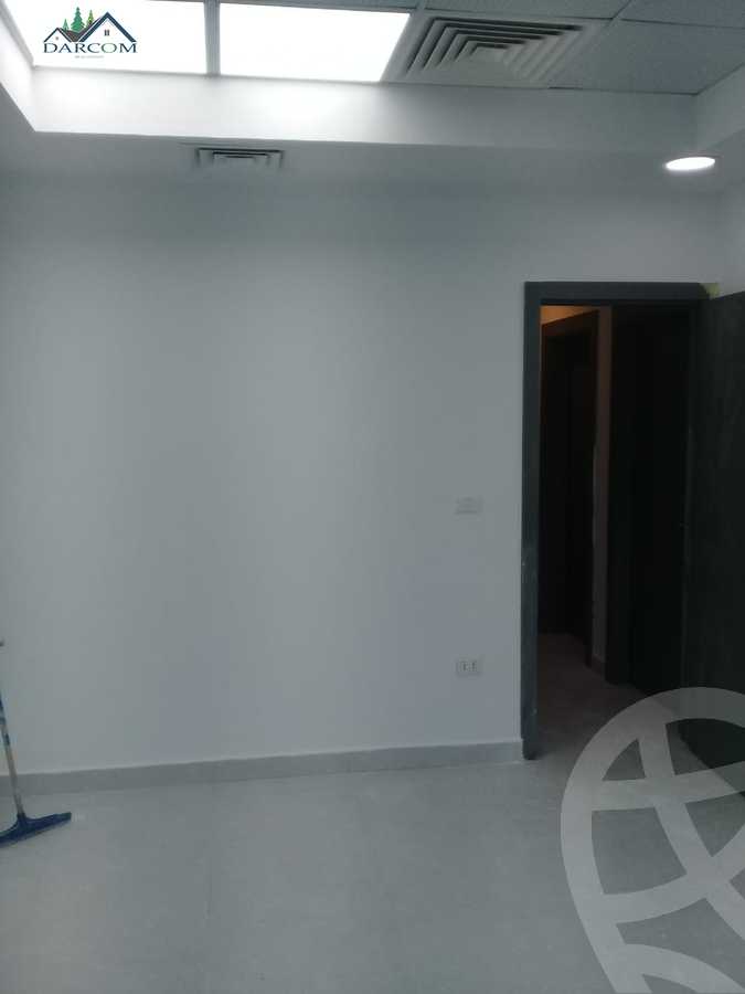 https://aqarmap.com.eg/en/listing/4068031-for-rent-cairo-new-cairo-compounds-kyrw-mydykl-sntr-lm-dy-jrwb