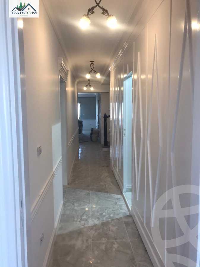 https://aqarmap.com.eg/en/listing/4078537-for-sale-cairo-new-cairo-compounds-mountain-view-hyde-park