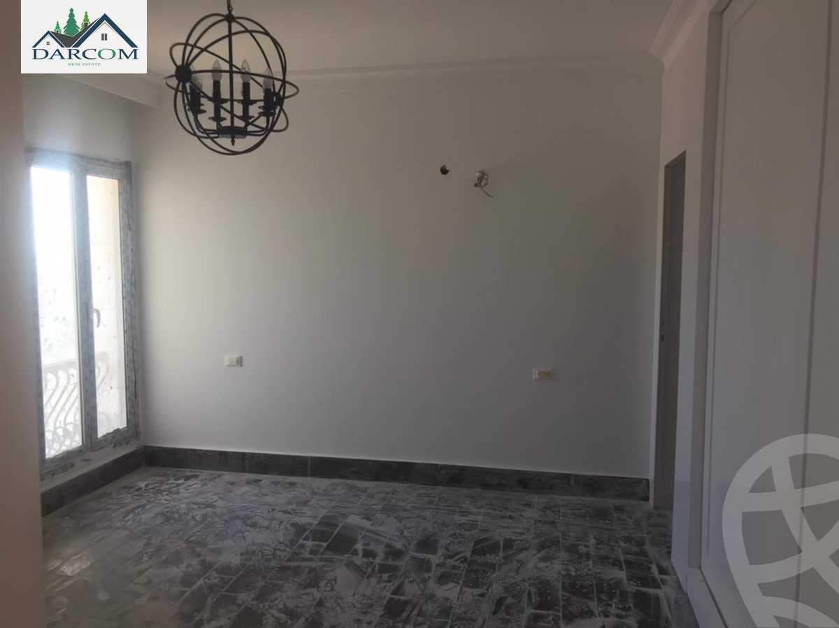 https://aqarmap.com.eg/en/listing/4078537-for-sale-cairo-new-cairo-compounds-mountain-view-hyde-park