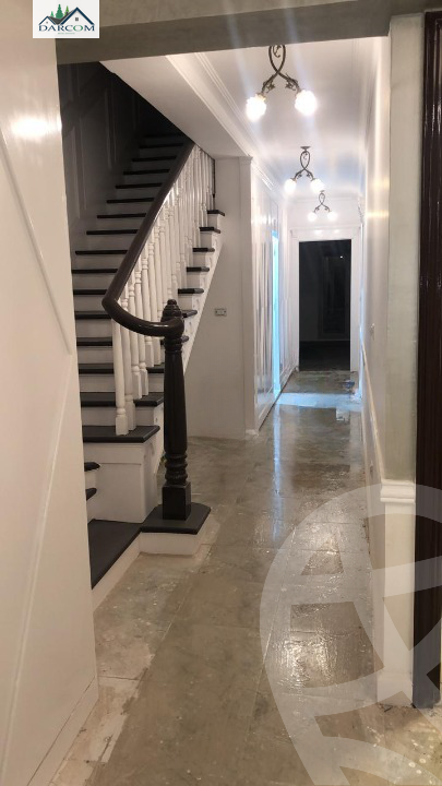 https://aqarmap.com.eg/en/listing/4078537-for-sale-cairo-new-cairo-compounds-mountain-view-hyde-park