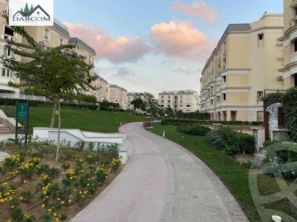 https://aqarmap.com.eg/en/listing/4092348-for-sale-cairo-new-cairo-compounds-mountain-view-hyde-park