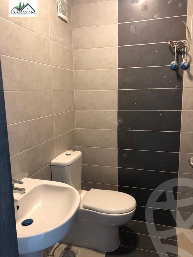 https://aqarmap.com.eg/en/listing/4093729-for-rent-cairo-new-cairo-compounds-kyrw-mydykl-sntr-lm-dy-jrwb