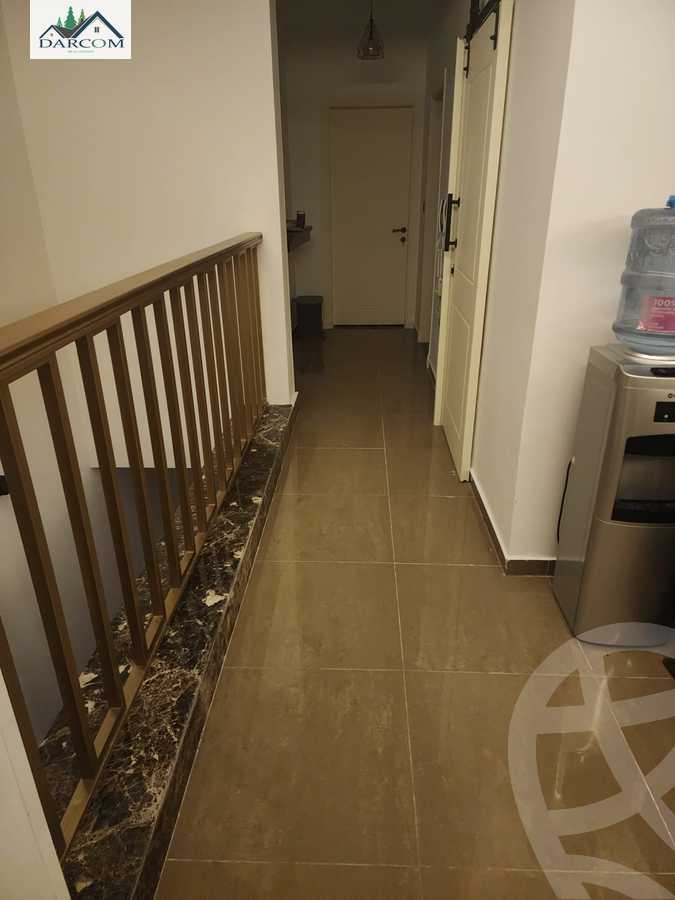 https://aqarmap.com.eg/en/listing/4096353-for-sale-cairo-new-cairo-compounds-mountain-view-hyde-park