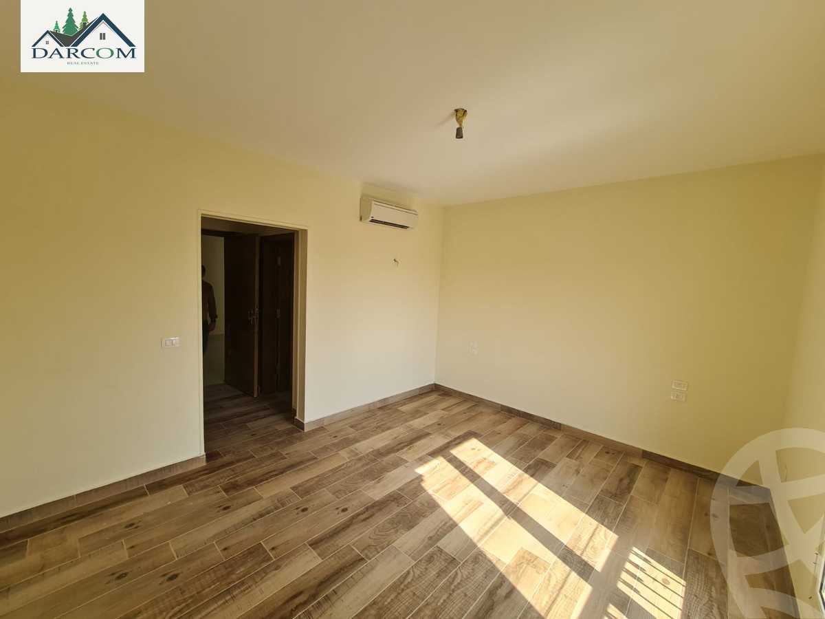 https://aqarmap.com.eg/en/listing/4109671-for-rent-cairo-new-cairo-compounds-mountain-view-hyde-park