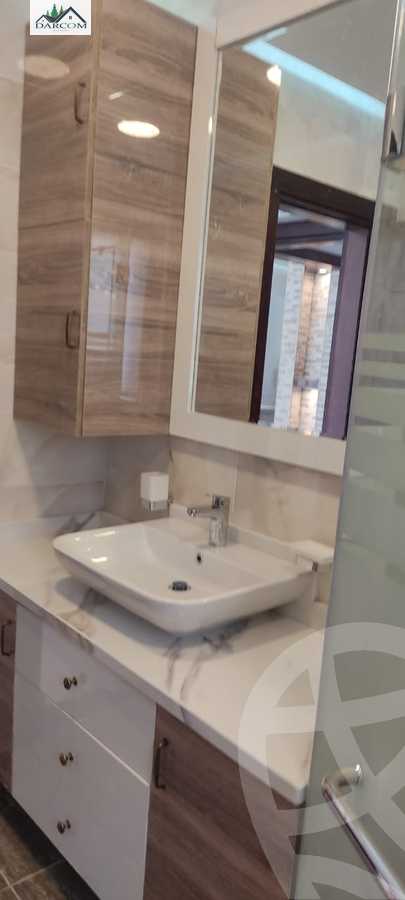 https://aqarmap.com.eg/en/listing/4110077-for-rent-cairo-new-cairo-compounds-lakeview-residence