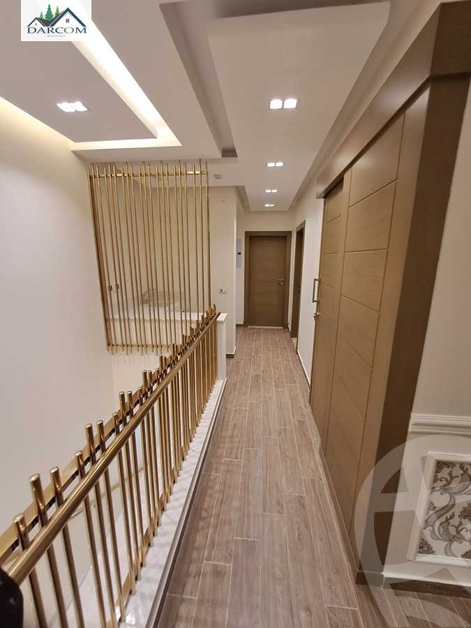 https://aqarmap.com.eg/ar/listing/4128510-for-rent-cairo-new-cairo-compounds-mountain-view-hyde-park