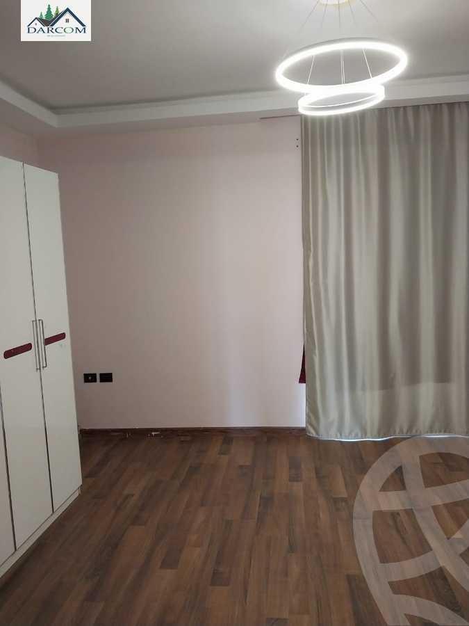 https://aqarmap.com.eg/en/listing/4136264-for-sale-cairo-new-cairo-compounds-mountain-view-hyde-park