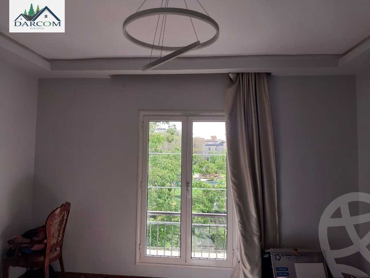https://aqarmap.com.eg/en/listing/4136264-for-sale-cairo-new-cairo-compounds-mountain-view-hyde-park