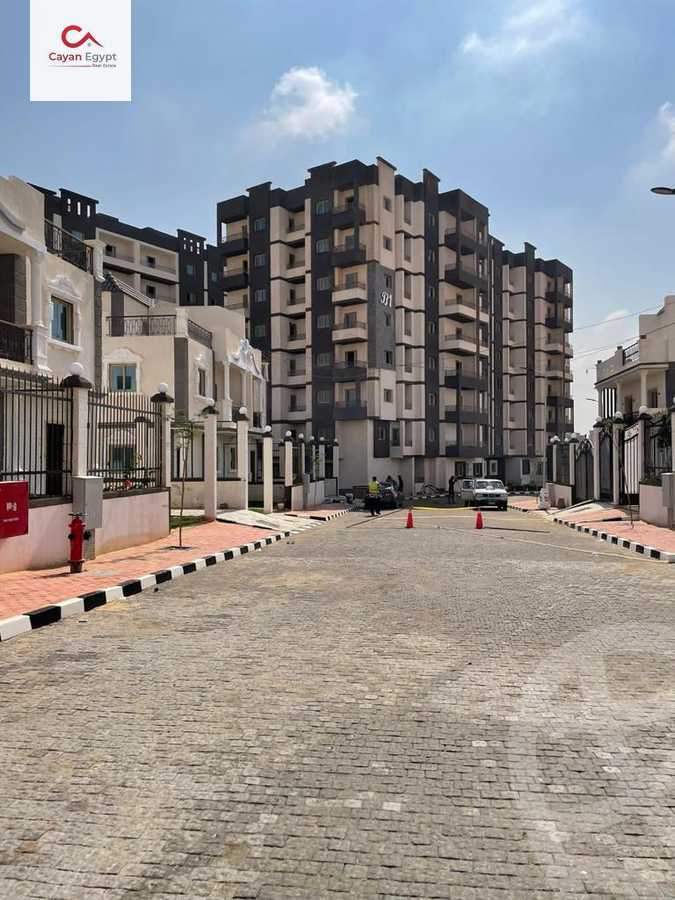 https://aqarmap.com.eg/ar/listing/4066176-for-sale-cairo-new-administrative-capital-r7-le-ciel