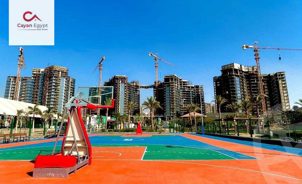 https://aqarmap.com.eg/ar/listing/4004051-for-sale-cairo-el-sheikh-zayed-city-compounds-brj-zyd-wr-llttwyr
