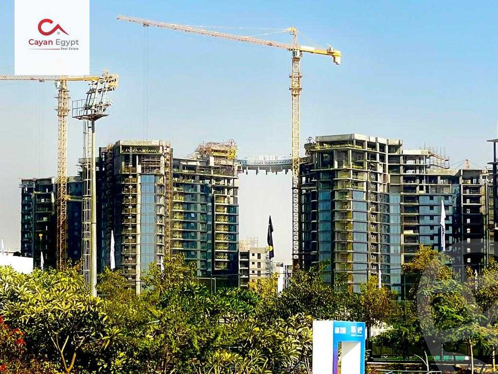 https://aqarmap.com.eg/ar/listing/4004051-for-sale-cairo-el-sheikh-zayed-city-compounds-brj-zyd-wr-llttwyr