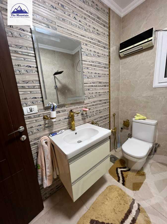 https://aqarmap.com.eg/ar/listing/3635847-for-sale-cairo-el-sheikh-zayed-city-compounds-in-sheikh-zayed-beverly-hills