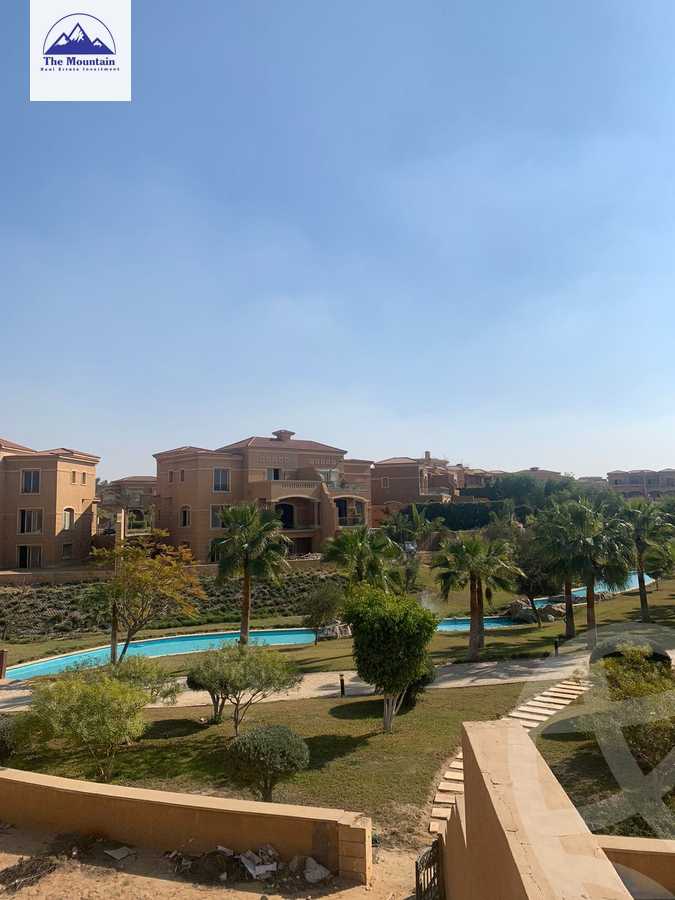 https://aqarmap.com.eg/ar/listing/3798583-for-sale-cairo-el-sheikh-zayed-city-compounds-in-sheikh-zayed-royal-meadows