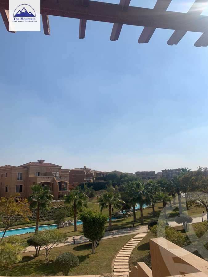 https://aqarmap.com.eg/ar/listing/3798583-for-sale-cairo-el-sheikh-zayed-city-compounds-in-sheikh-zayed-royal-meadows