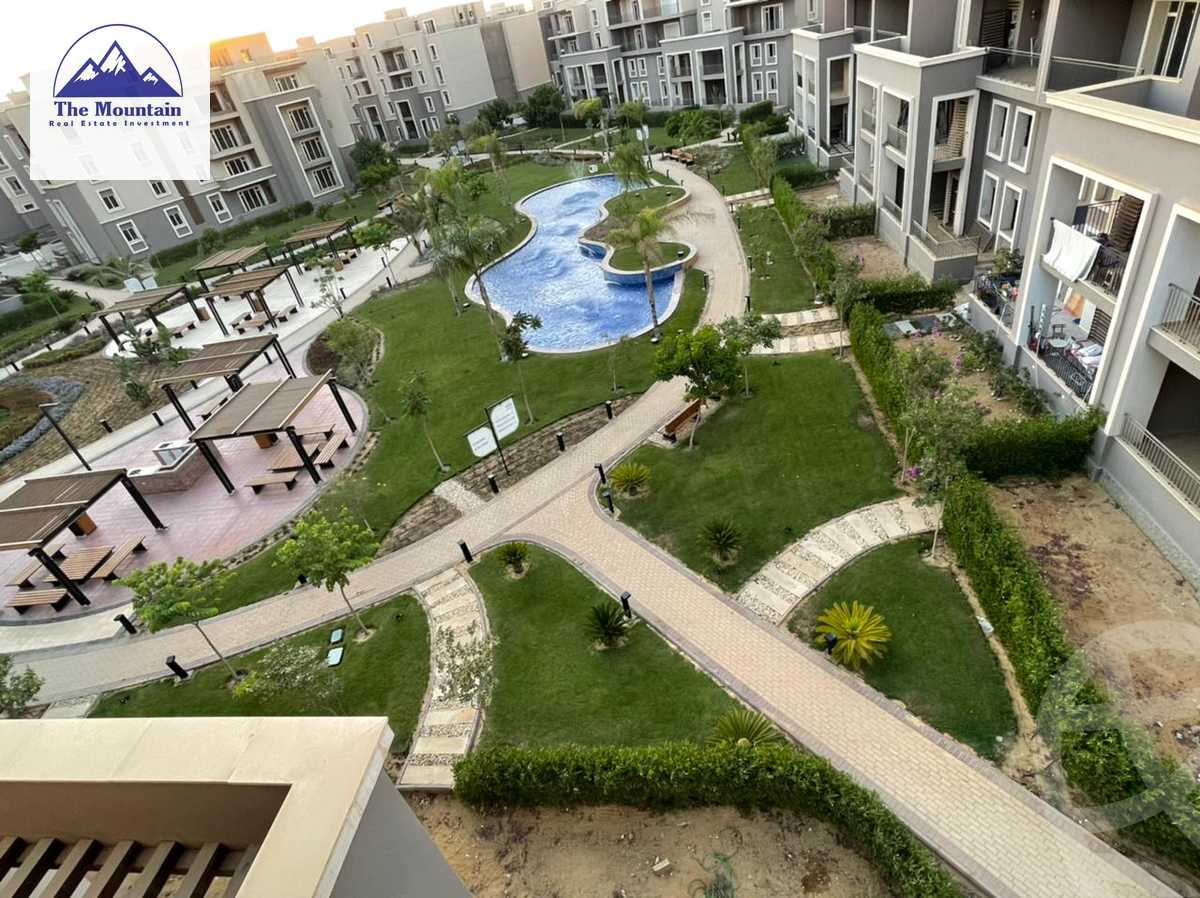 https://aqarmap.com.eg/ar/listing/3798593-for-sale-cairo-6th-of-october-compound-october-plaza