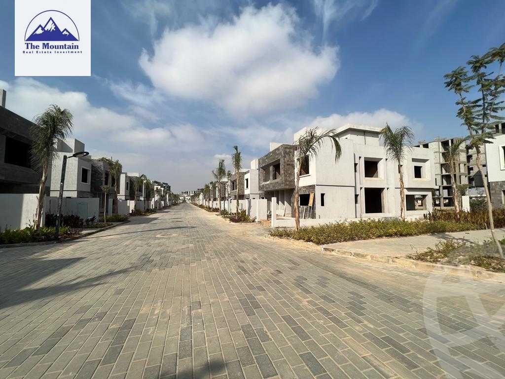 https://aqarmap.com.eg/ar/listing/3798599-for-sale-cairo-6th-of-october-compound-sun-capital