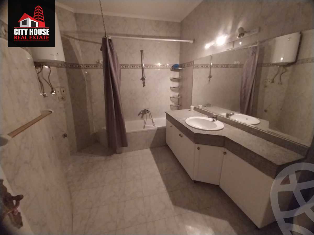 https://aqarmap.com.eg/ar/listing/4006193-for-rent-cairo-el-maadi-sarayat-el-maadi-el-nahda-st