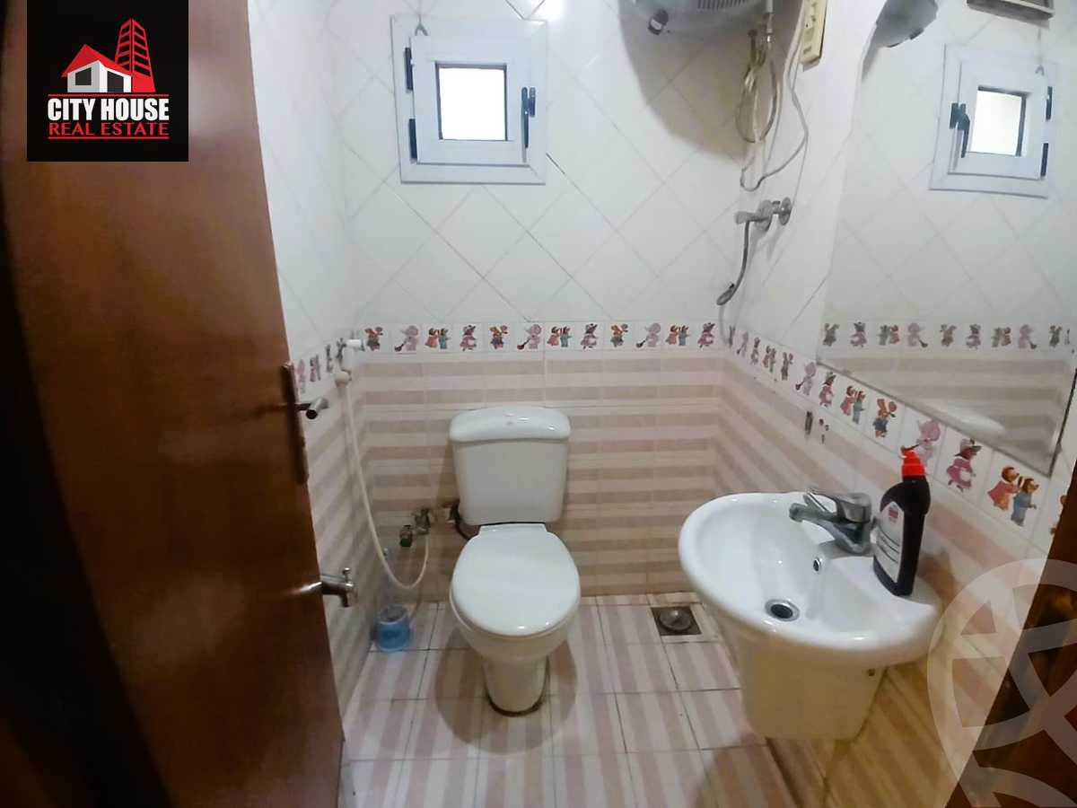 https://aqarmap.com.eg/en/listing/5280591-for-rent-cairo-el-maadi-sarayat-el-maadi-street-250