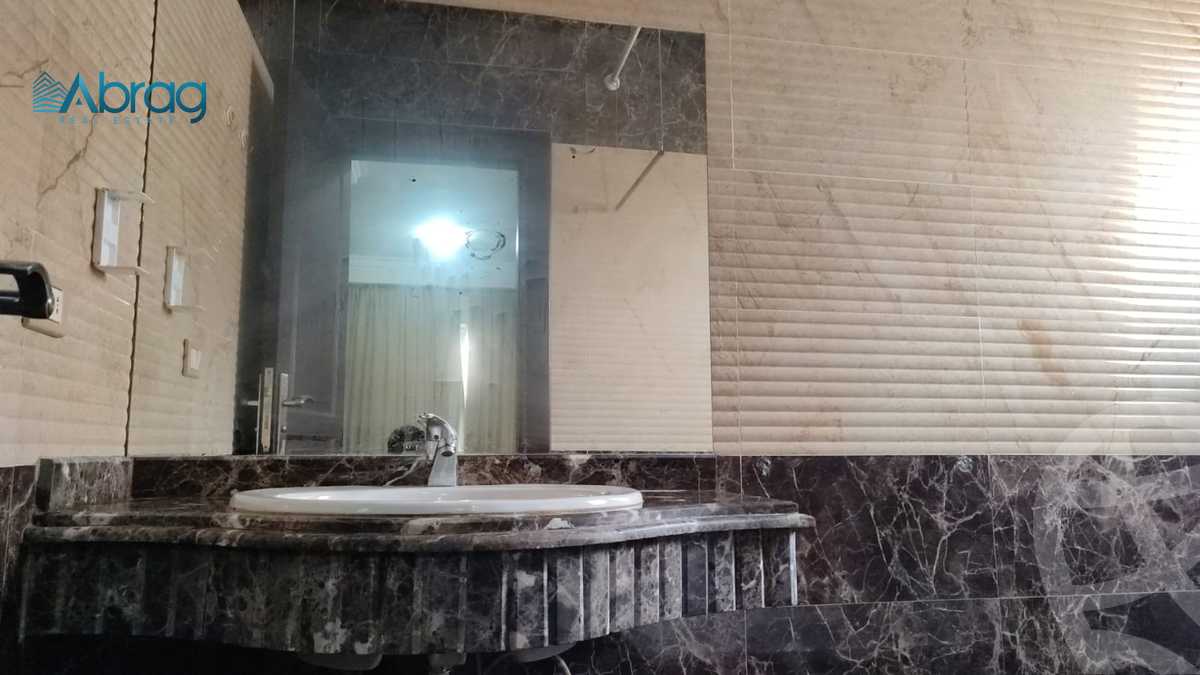 https://aqarmap.com.eg/ar/listing/3836520-for-sale-cairo-el-sheikh-zayed-city-compounds-greens